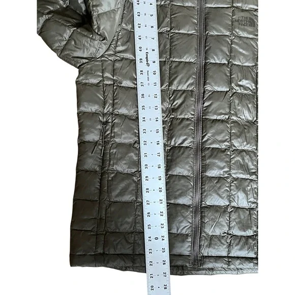 The North Face Thermoball Eco Jacket Mens‎ Size Medium Green Puffer Insulated